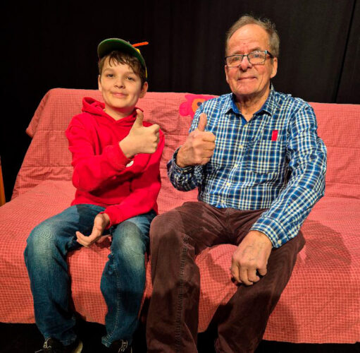 Evitskogin revyy avasi vahvasti – iloa ja intoa lavalla