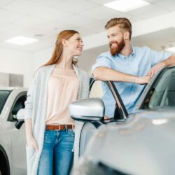 Auton ostaminen nyt – näin teet harkitun ja järkevän päätöksen