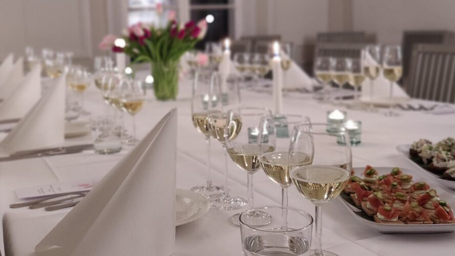 Wohls Gård-kartanorakennuksessa otettu käyttöön anniskelu sekä uusi tuote